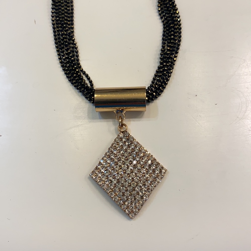 2/$15

Choker necklace with rhinestones - Picture 4 of 9